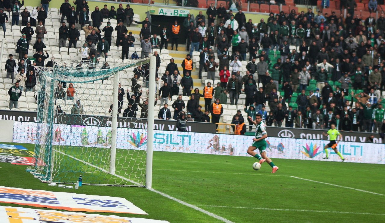 Konyaspor taraftarını, ilk devrede en çok kahreden detay