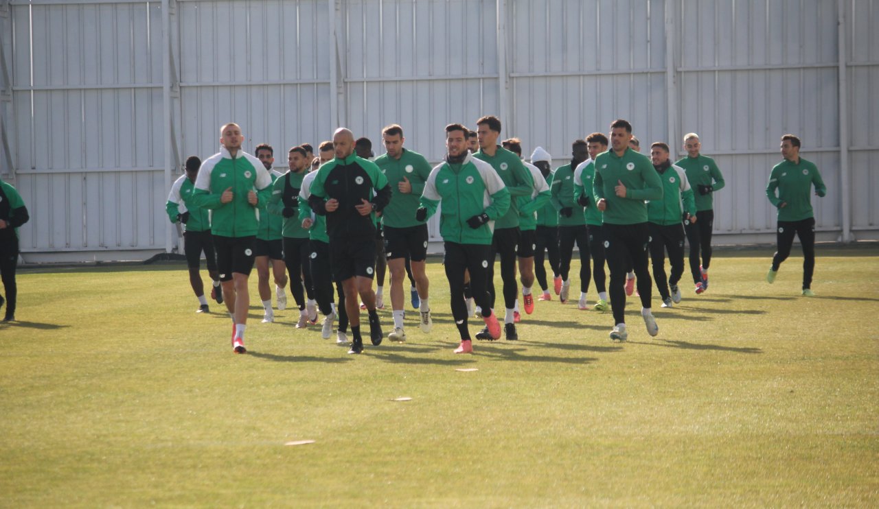 Konyaspor'da izin sona erdi, çalışmalar yeniden başlıyor