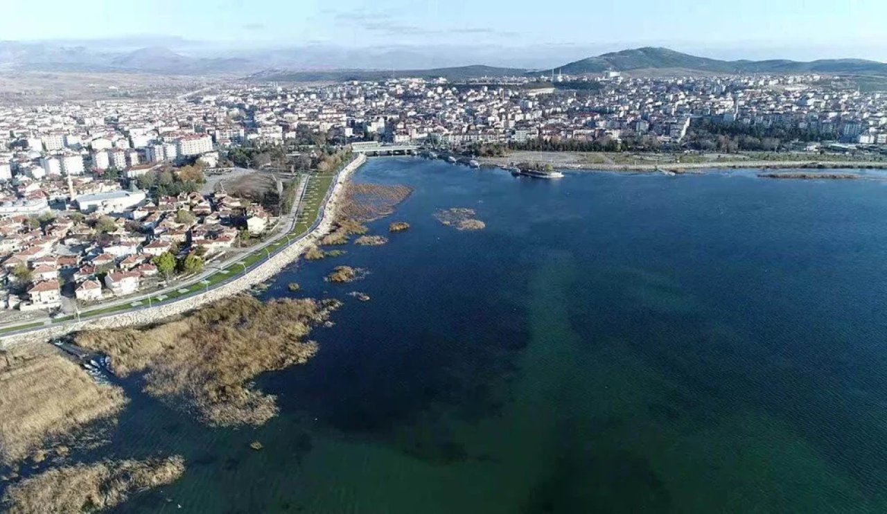 CHP’li Sefa Akar’dan sert eleştiriler: “Ekonomik kriz boğazımıza kadar dayandı”