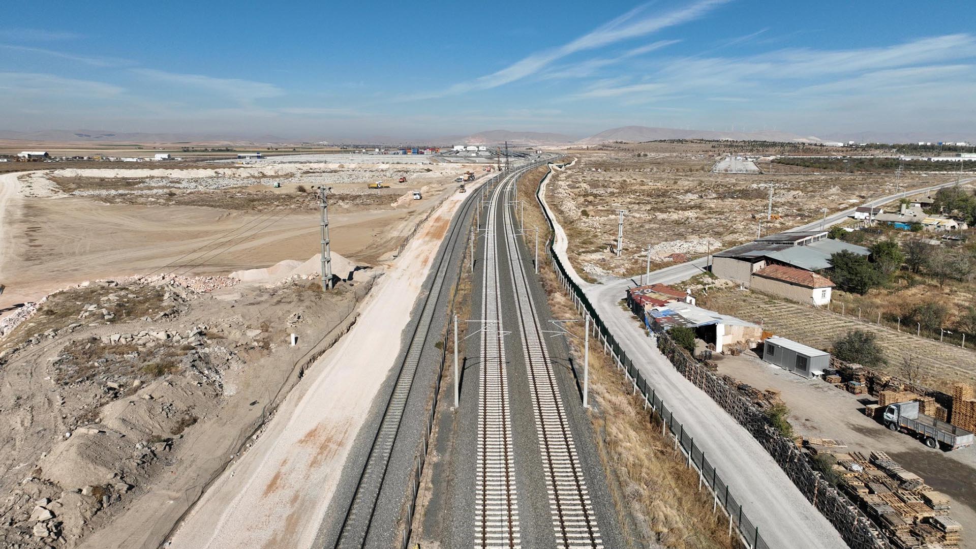 Başkan Altay, yapımı süren dev ulaşım projesi için tarih verdi