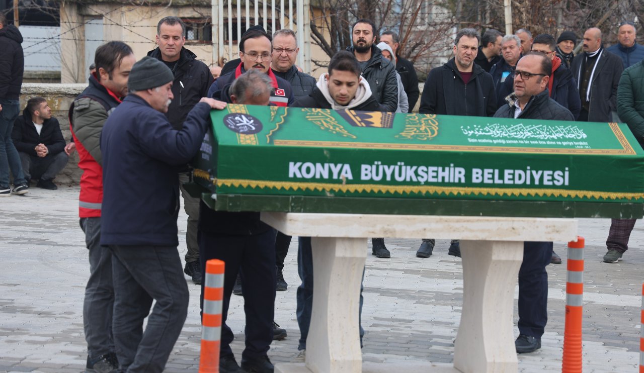 Yangın faciasında vefat eden Esra Nazik'e Konya'da cenaze töreni düzenlendi