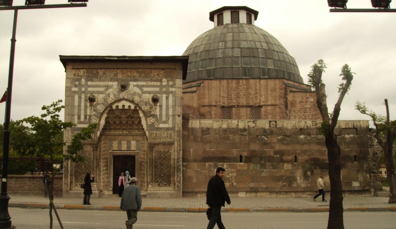 Karatay Belediyesi'nden Konyalı Sanatseverlere davet