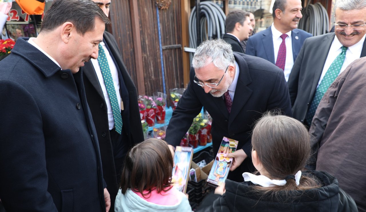 Karatay ziyareti: Bakan Işıkhan esnafla buluştu, Mevlana’yı gezdi