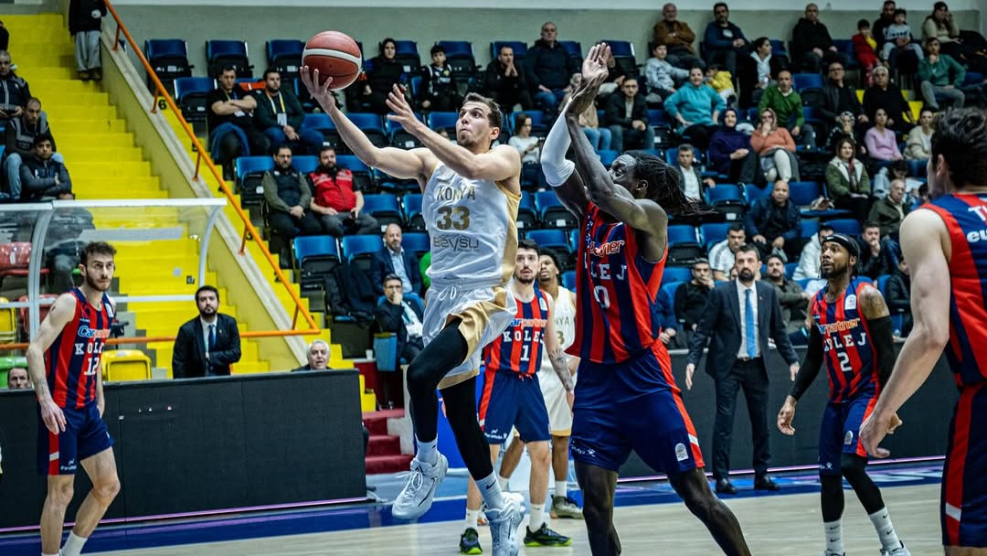 Potada normal sezonda sona yaklaşıldı! Konya BBSK play-off yolunda zorlu virajda