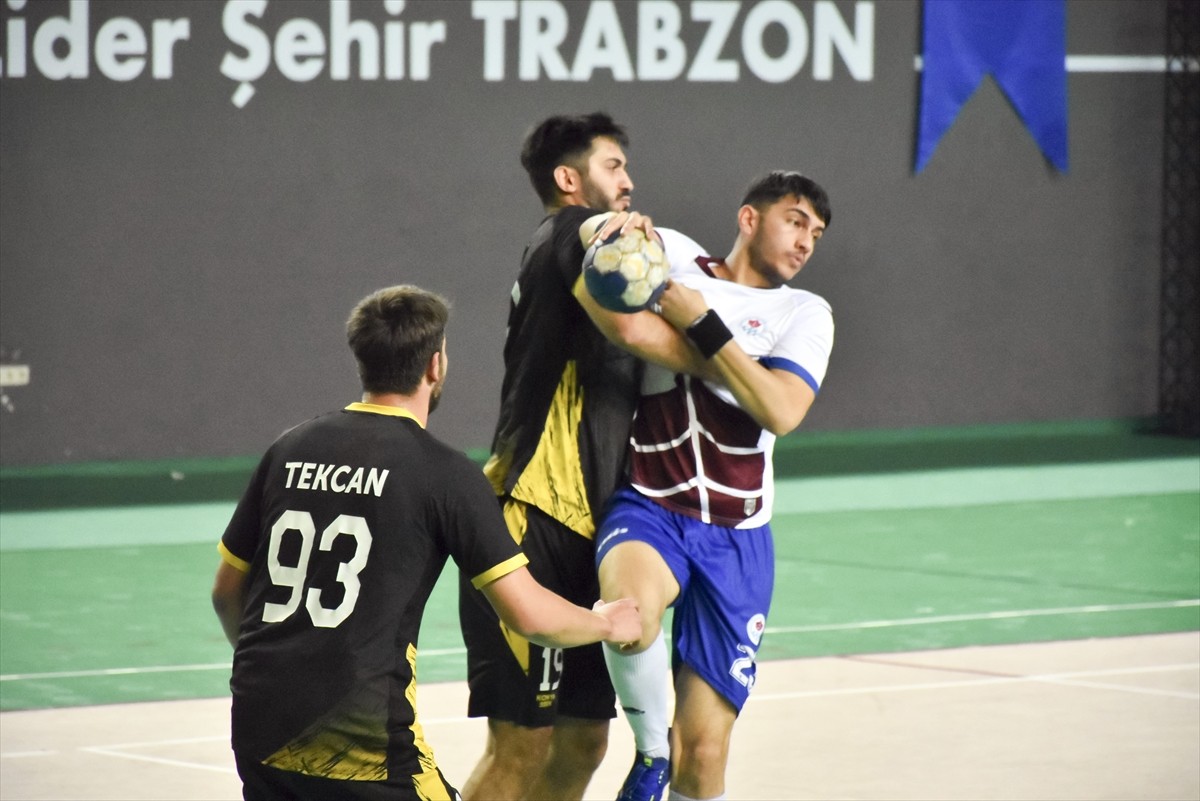 Süper Lig'de Konya ile Trabzon takımları, kritik maçta karşılaşıyor