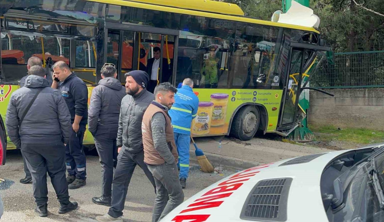 Freni patlayan belediye otobüsü dehşeti yaşattı! Çok sayıda yaralı...