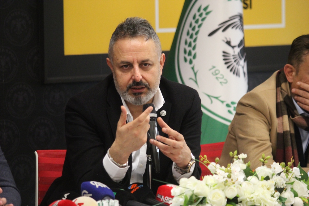 Konyaspor Başkanı Korkmaz’dan Montella’ya tepki! İki oyuncu için isyan etti
