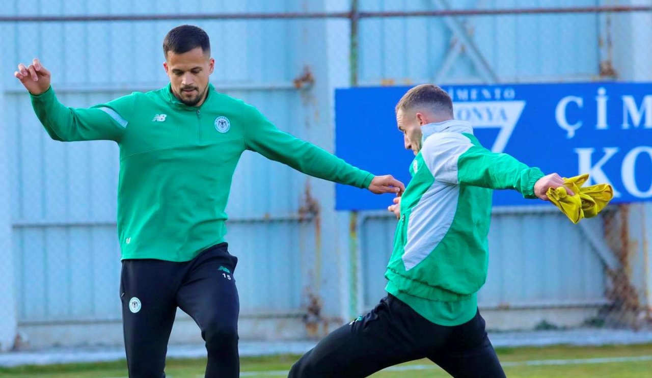 Gaziantep maçına hazırlanan Konyaspor, günü çift idmanla değerlendirdi