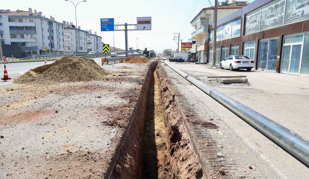 15 mahalleyi besleyen içme suyu ana şebeke hattı yenileniyor
