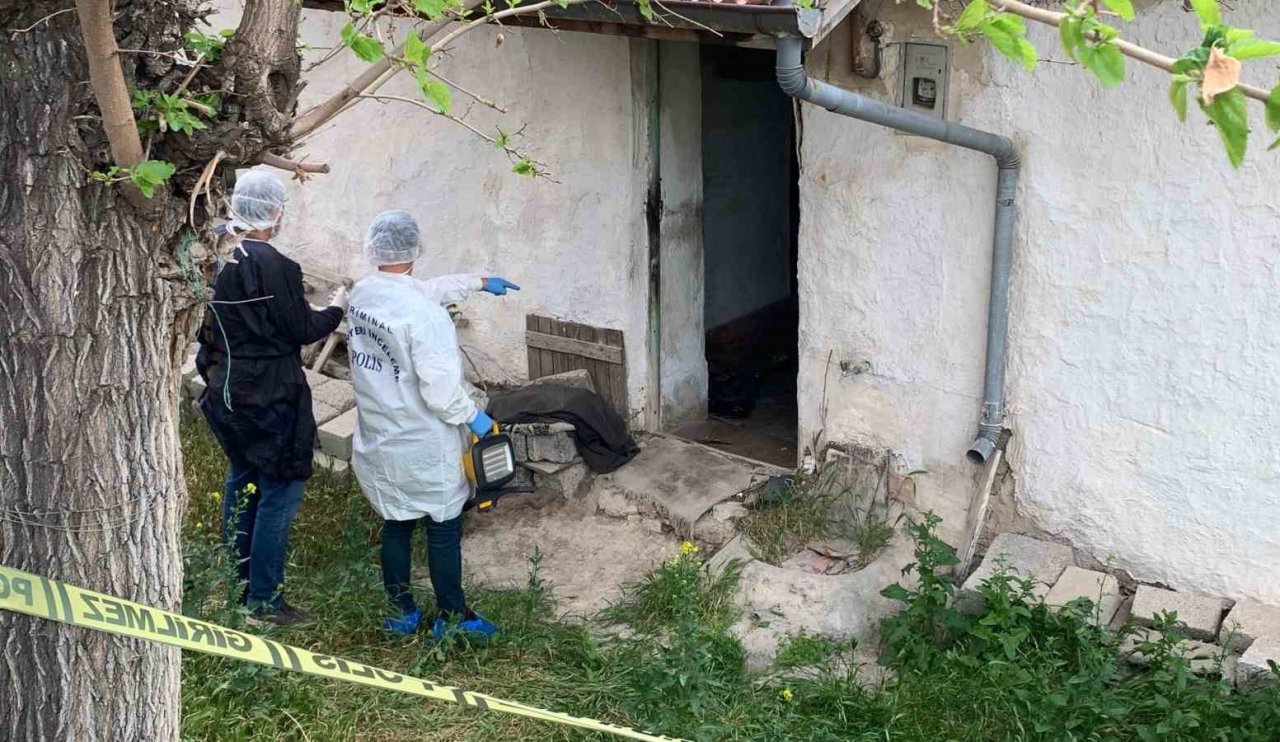 75 yaşındaki kadın ölü bulundu! Konya’ya getirilecek