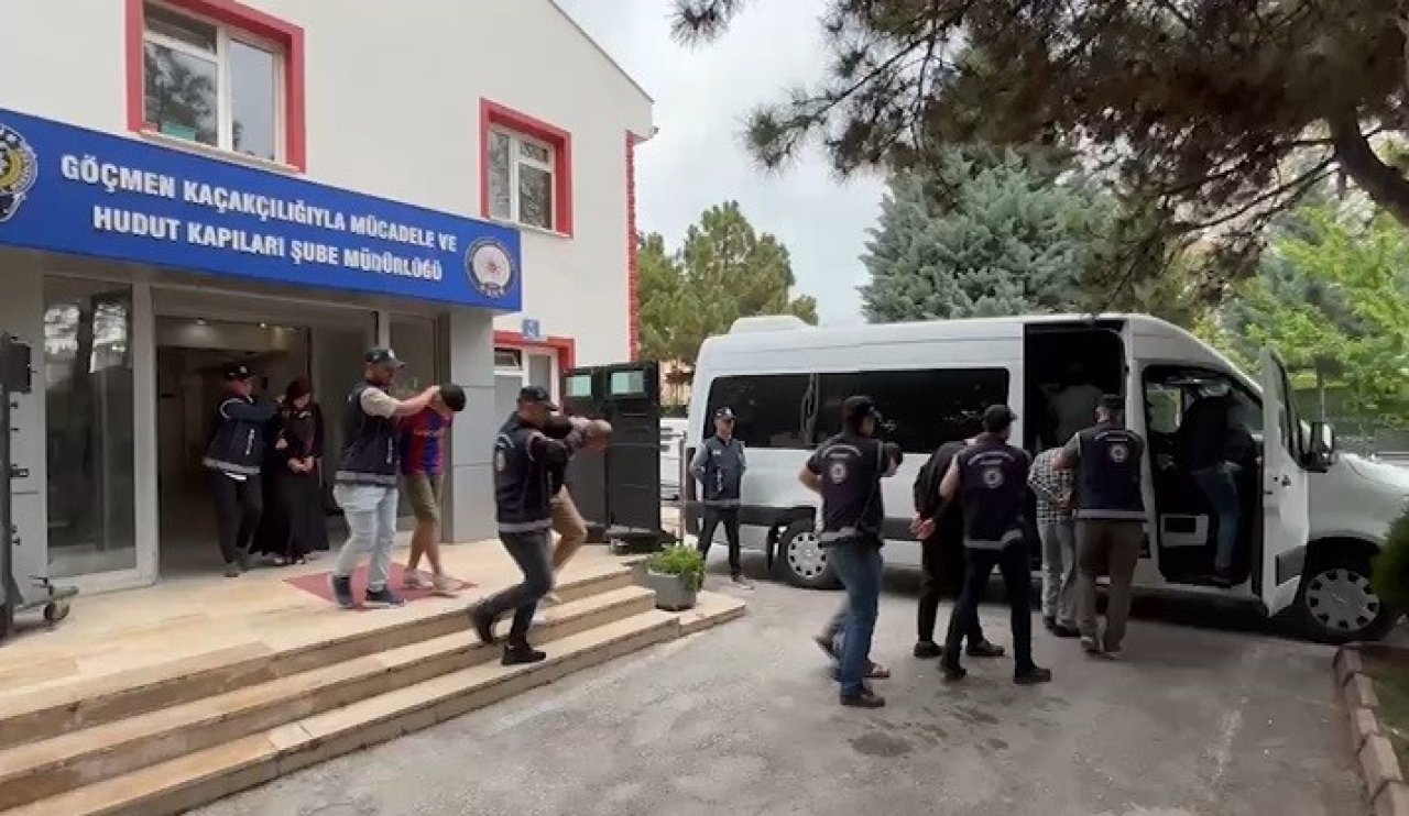 Konya'da Göçmen Kaçakçılığı Operasyonu: 8 Organizatör Tutuklandı, Yüklü Miktarda Nakit Para Ele Geçirildi