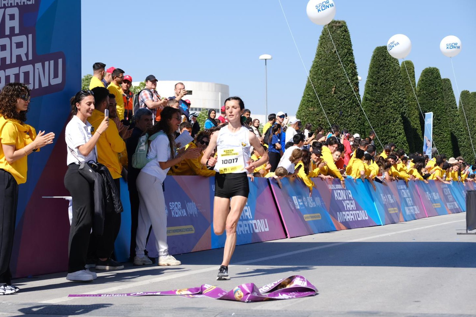 Konyalı Yonca, Uluslararası Konya Yarı Maratonunda kürsüye çıktı