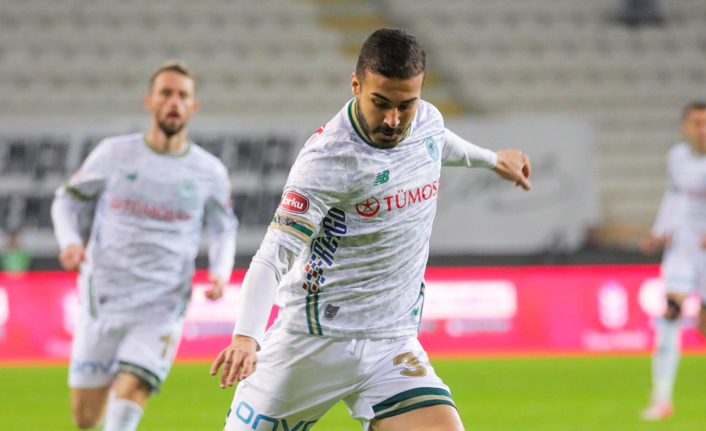 Konyaspor'da Recep Uçar'dan oyundan atılan Oğulcan yorumu! Gelecek sezonu da etkileyebilir