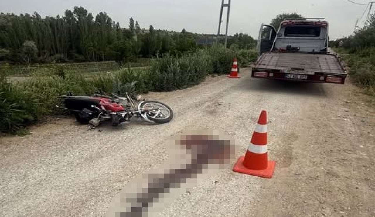 Konya'da Ehliyetsiz Sürücü Motosikletliye Çarptı! 1 Ölü