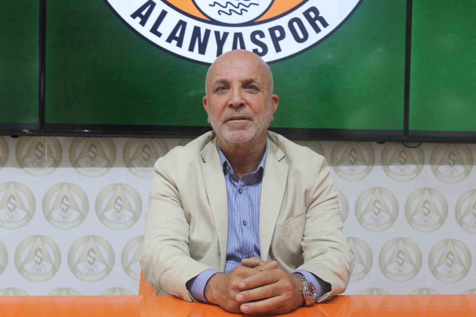 Hasan Çavuşoğlu, yaralanan Konyasporlu taraftar için aradı