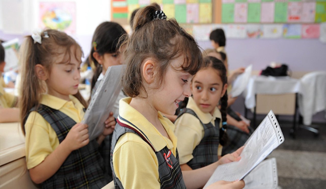 Karne Heyecanı Başladı: Okullar Ne Zaman Kapanacak?