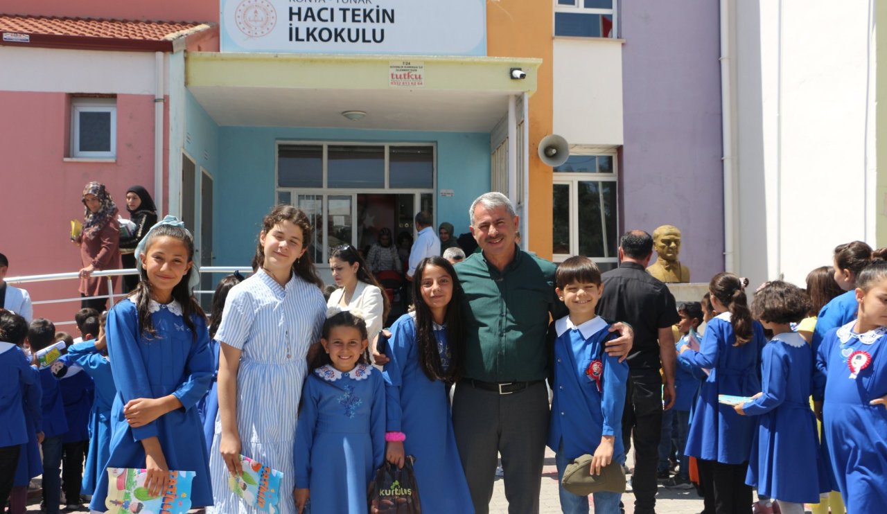 Yunak Belediye Başkanı Günaltay, Karne Sevincine Ortak Oldu