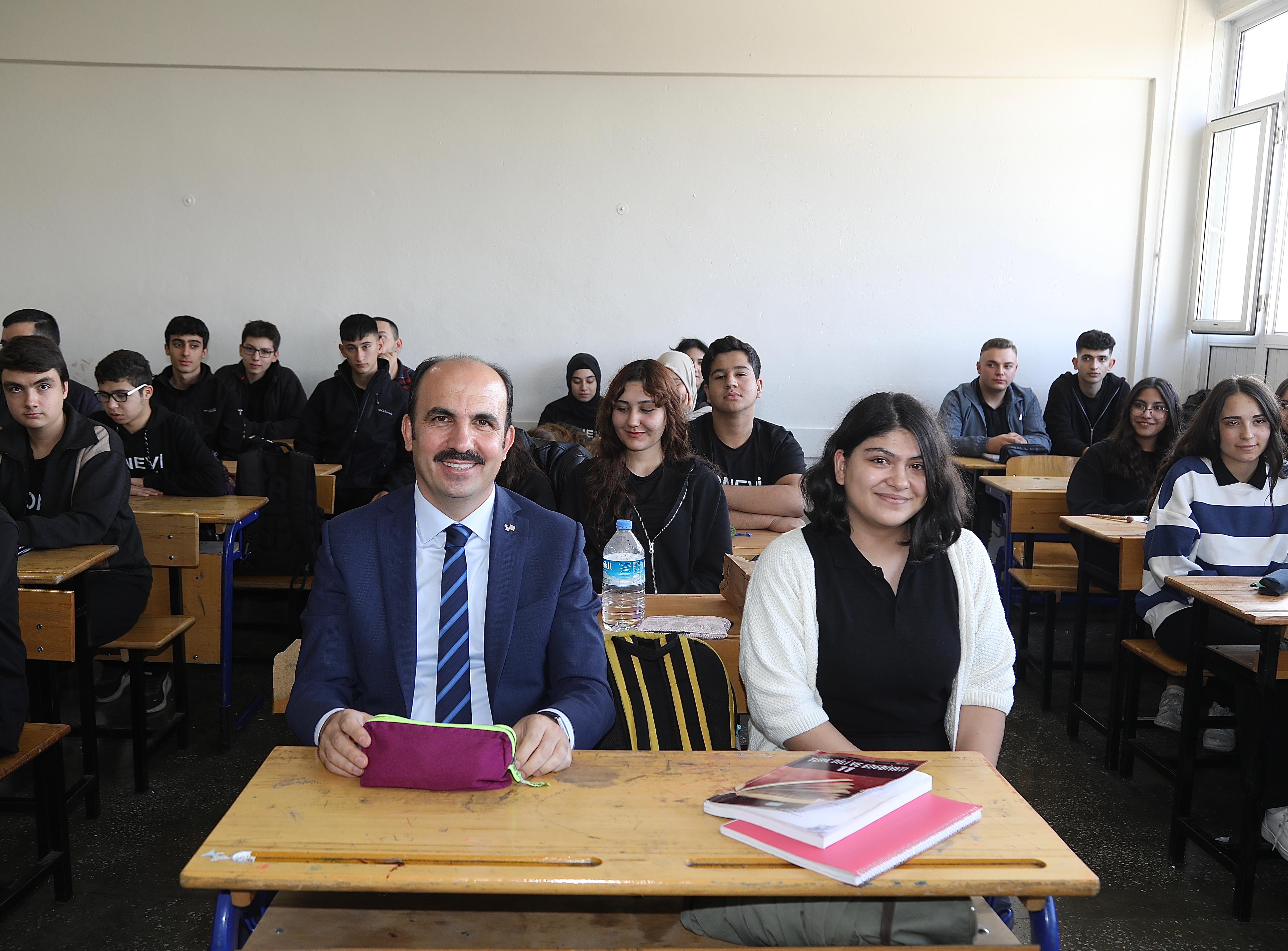 Okullar tatil oldu! Başkan Altay veli ve öğrencilere müjdeyi duyurdu
