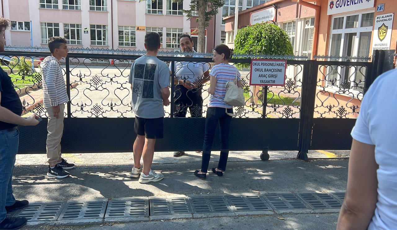 Konya'da Sınava Yetişme Telaşı: Kapıda Kalan Öğrenciler