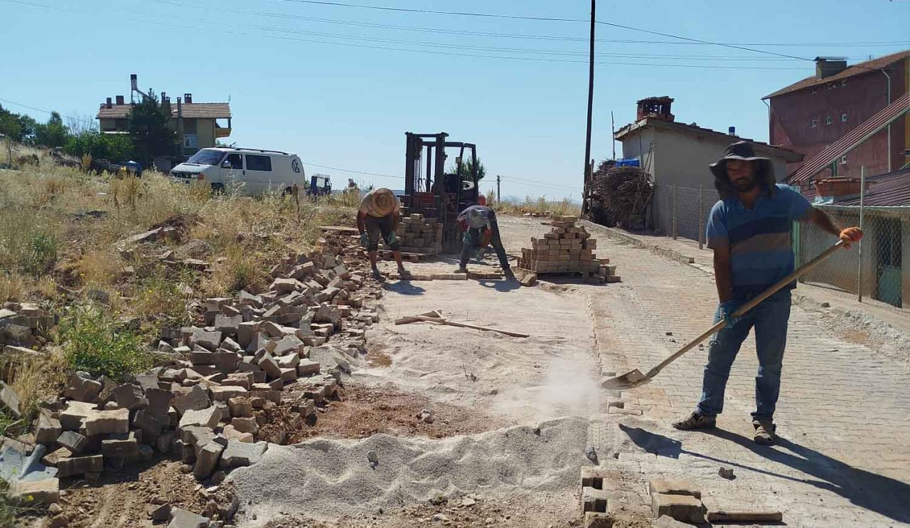Hüyük Belediyesi'nden temizlik ve peyzaj seferberliği