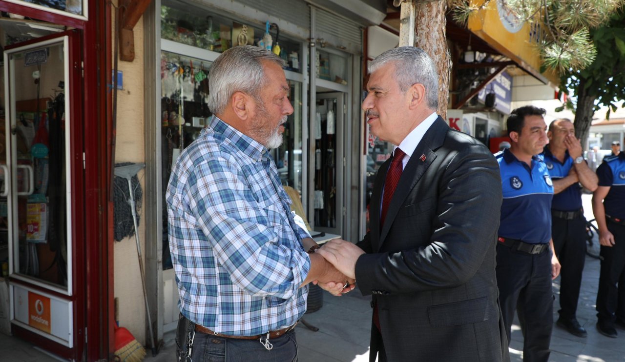 Vali İbrahim Akın Kadınhanı’nda Esnaf ve Vatandaşlarla Buluştu