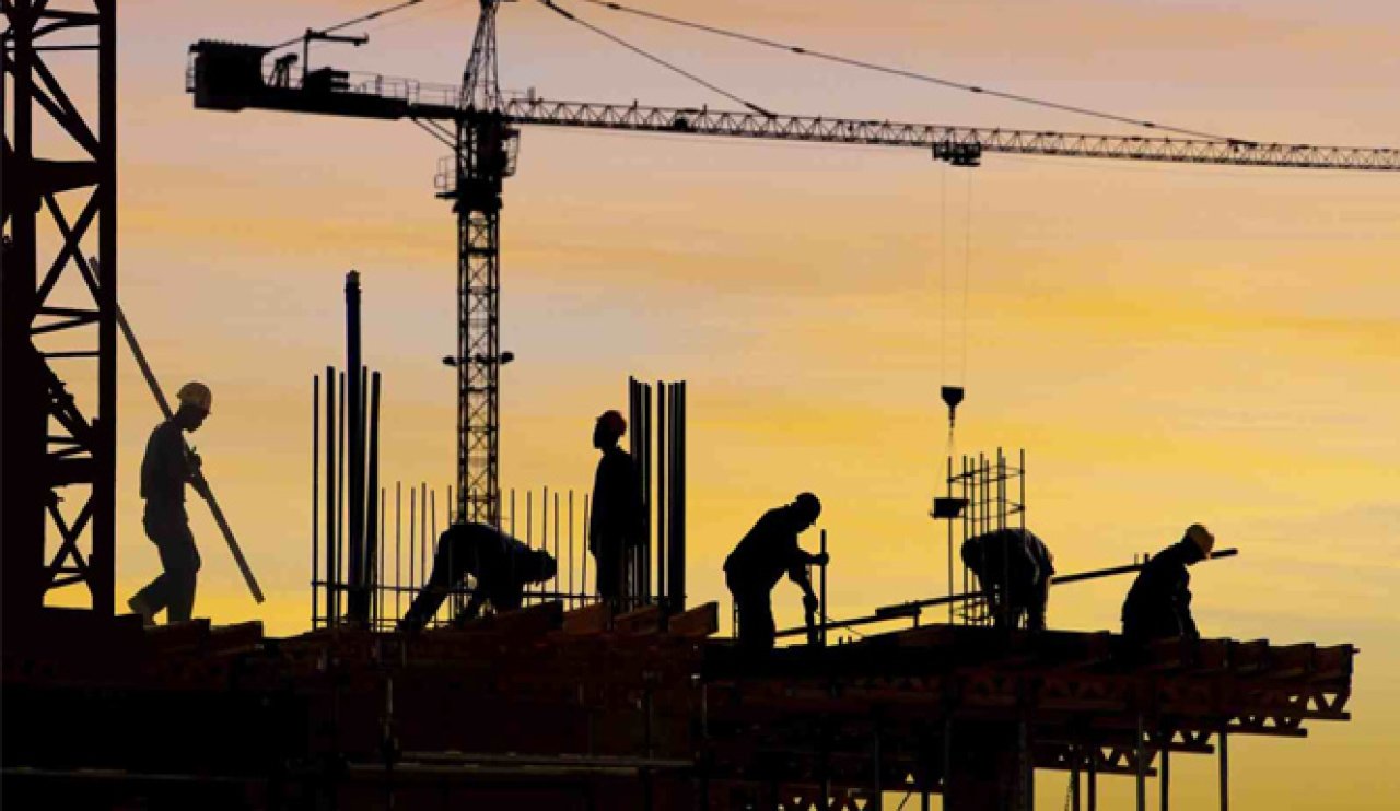 Hazır beton endeksi alarm veriyor! Ekonomik daralma inşaatı vurdu