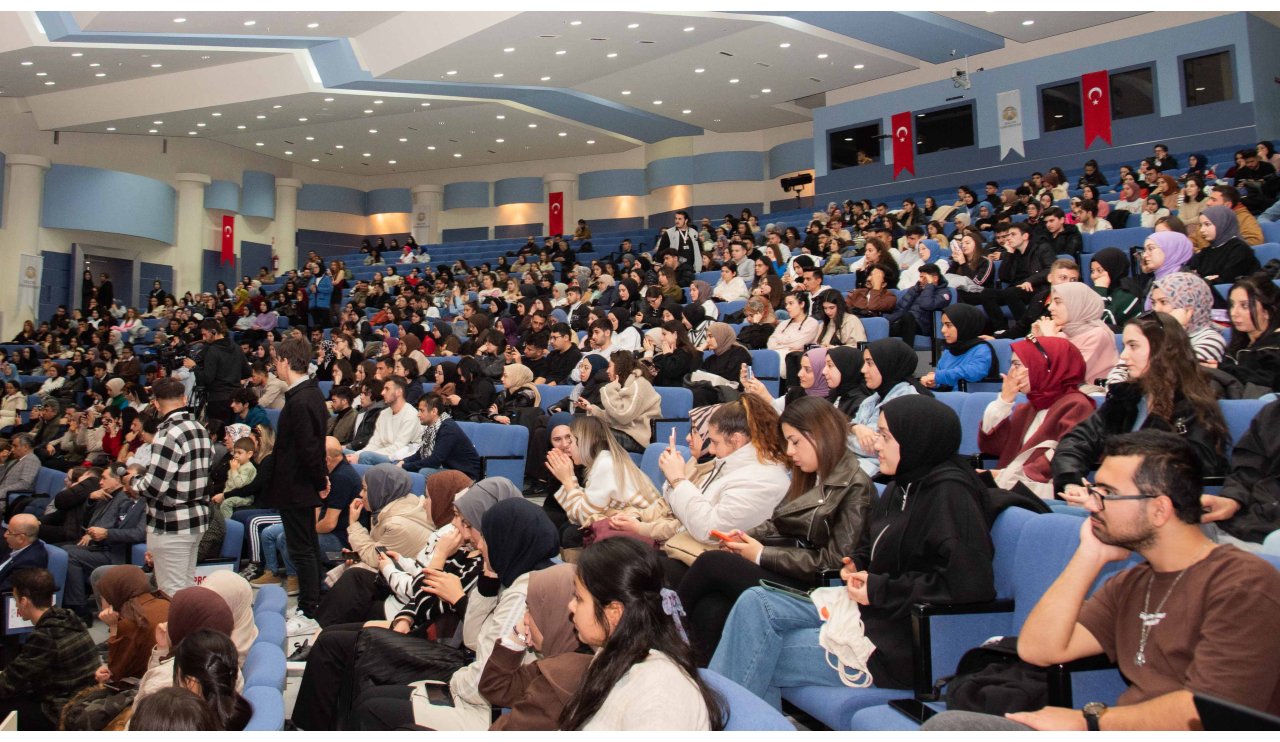 selcuk-universitesinde-gonul-dagi-dizisi-oyunculariyla-soylesi-yapildi-4.jpg