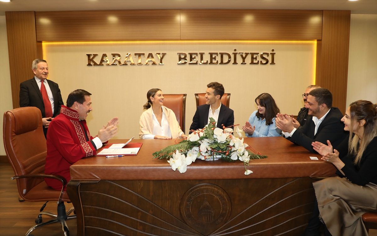 aa-20240129-33560971-33560967-konyasporun-brezilyali-futbolcusu-dunya-evine-girdi.jpg