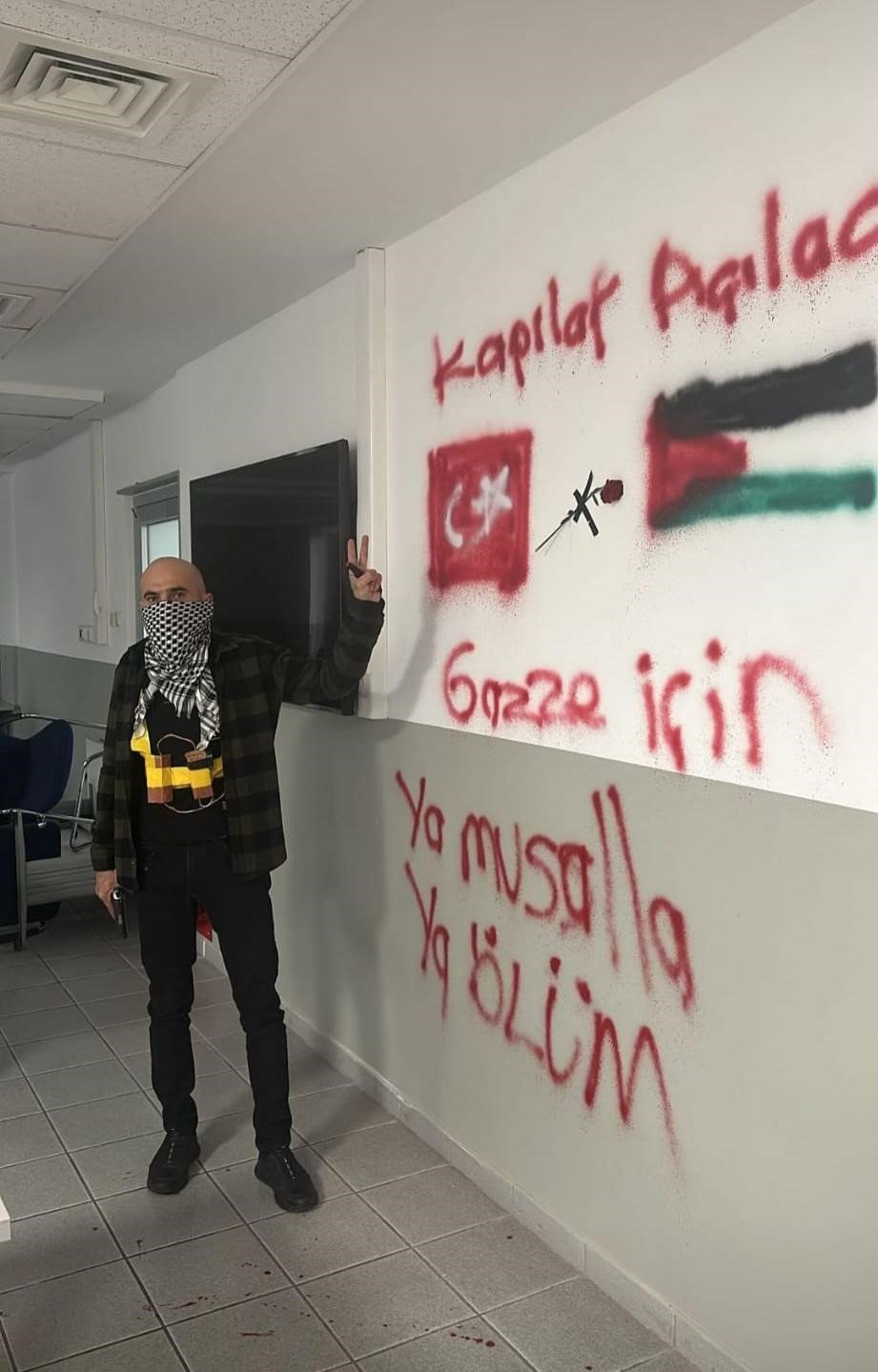 Fabrikada film gibi olay! Rehine alındı! Gergin anlar...