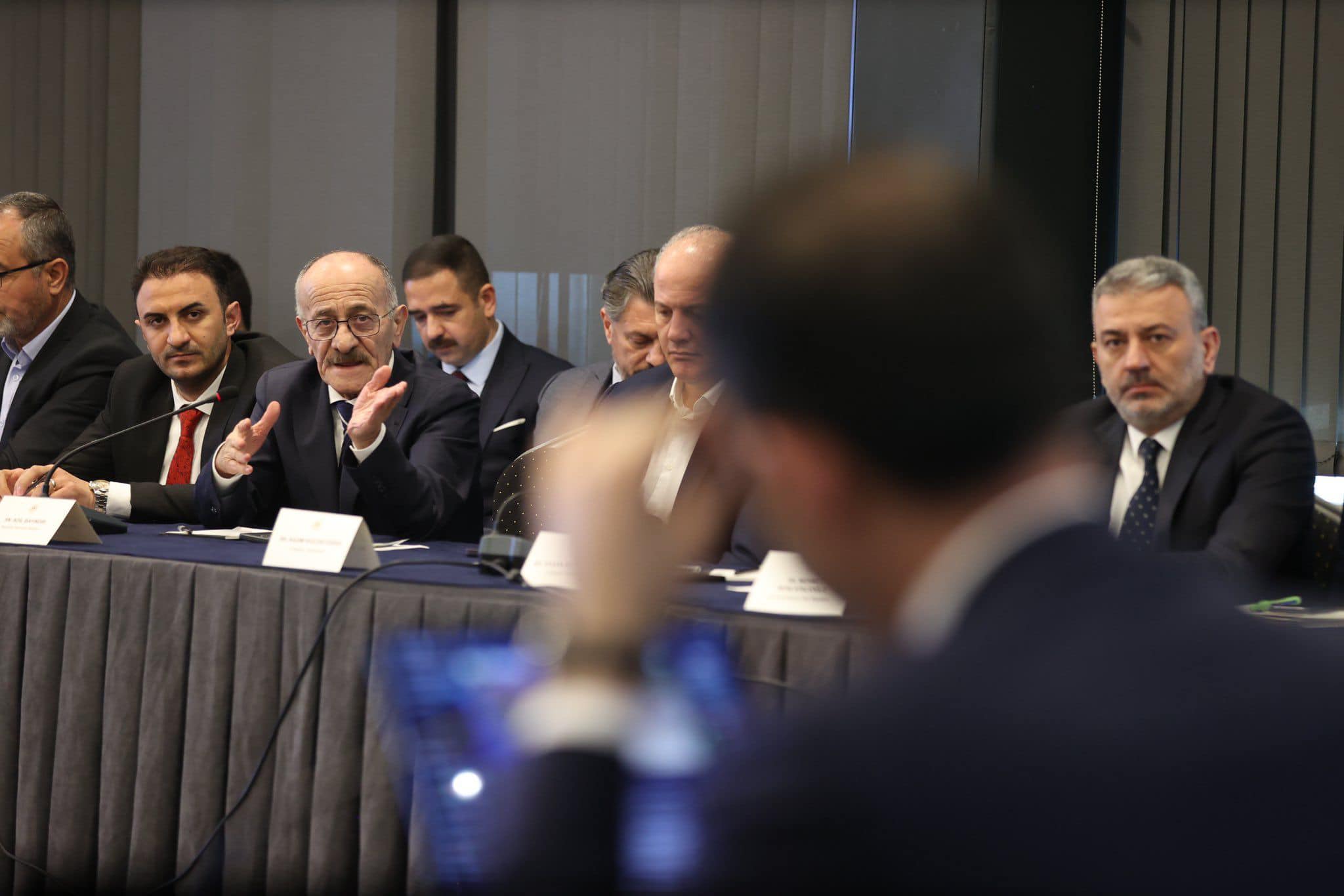 ak-parti-il-ve-ilce-teskilatlari-istisare-toplantisinda-bulustu-4.jpg